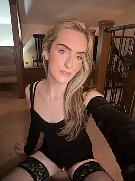 Dorinda 23X online show from 11, 11, 2025