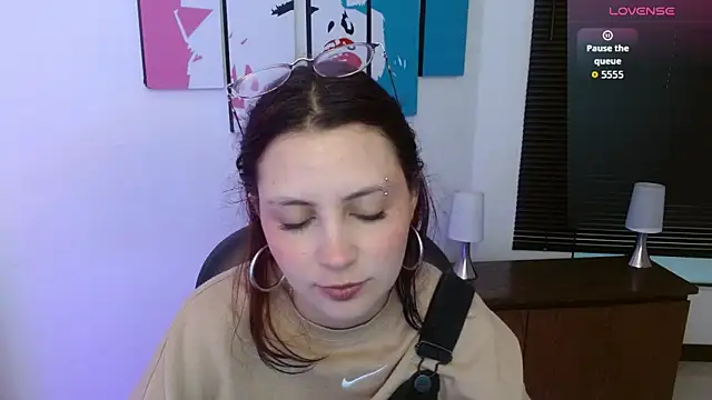 AlanaGarcia19 online show from 15, 10, 2025