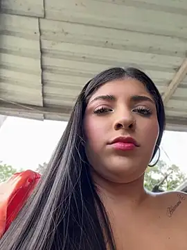 Isaa-Sweet online show from 23, 6, 2026