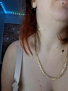 queenpeaches121 online show from 3, 11, 2025