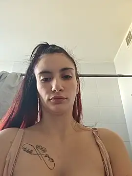 Snapshot of Michou02xXx chatting on 20, 3, 2026 Michou02xXx online show from 20, 3, 2026