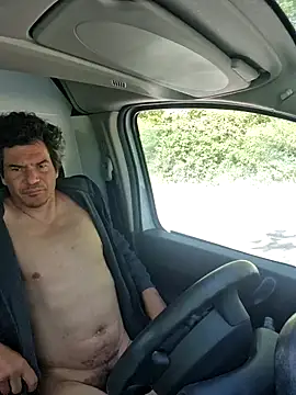 twitshe online show from 17, 4, 2026