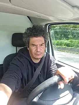 twitshe online show from 20, 5, 2026