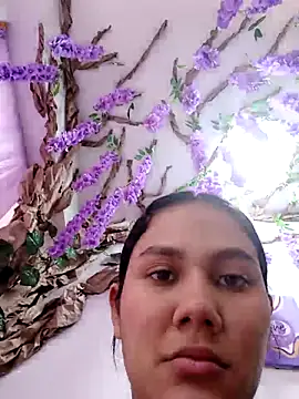 burbuja02 online show from 8, 11, 2025