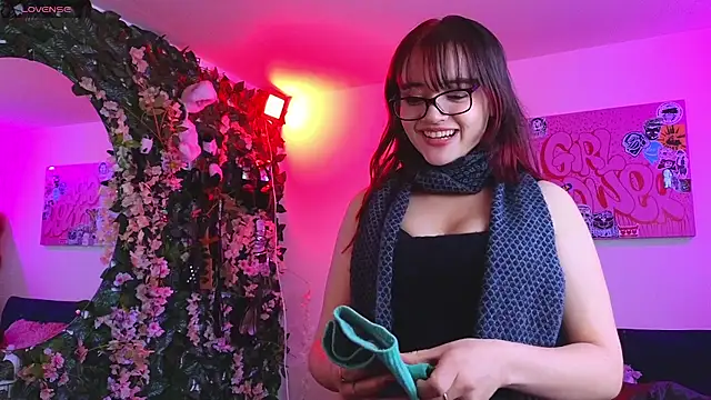 MiaVelvetDoll online show from 4, 2, 2026