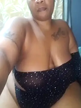 Snapshot of SEXYHUGEASS21 chatting on 21, 5, 2026 SEXYHUGEASS21 online show from 21, 5, 2026