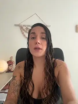 Sophia House  online show from 25, 5, 2026