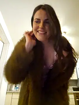 BelleFelicitas online show from 6, 4, 2026