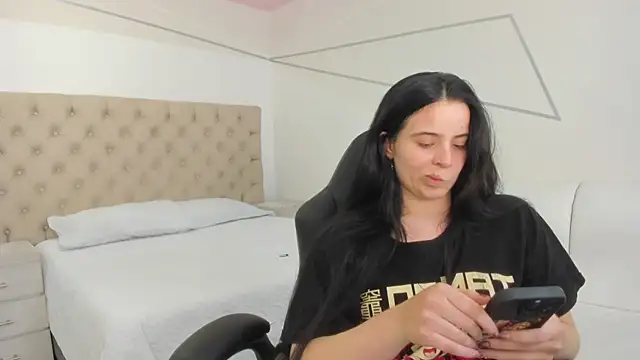 ChannelWhite  online show from 29, 9, 2025