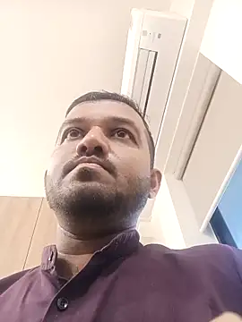 Snapshot of VJ17 chatting on 9, 4, 2026 VJ17 online show from 9, 4, 2026
