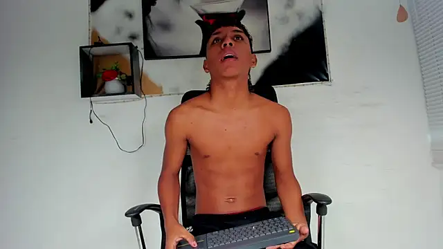 tyler twink boy online show from 10, 11, 2025