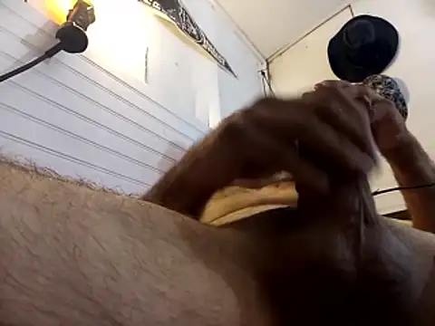 Snapshot of Southerngent1979 chatting on 2, 11, 2025 Southerngent1979 online show from 2, 11, 2025