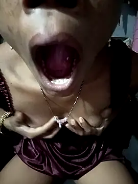 Snapshot of SEXY-MAHI4 chatting on 14, 9, 2025 SEXY-MAHI4 online show from 14, 9, 2025