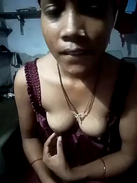 Snapshot of SEXY-MAHI4 chatting on 25, 9, 2025 SEXY-MAHI4 online show from 25, 9, 2025