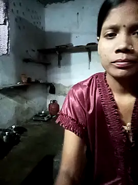 Snapshot of SEXY-MAHI4 chatting on 29, 9, 2025 SEXY-MAHI4 online show from 29, 9, 2025