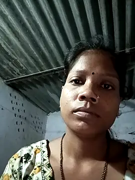 Snapshot of SEXY-MAHI4 chatting on 24, 10, 2025 SEXY-MAHI4 online show from 24, 10, 2025