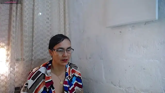 gabbyparker  online show from 16, 9, 2025