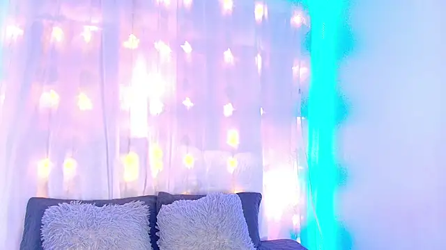 LilyRousee online show from 15, 11, 2025