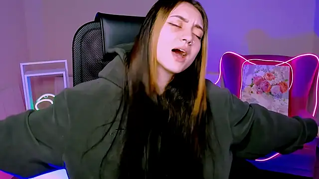 olivianorton online show from 1, 11, 2025