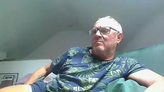 Snapshot of naughtygrandad1 chatting on 27, 6, 2026 naughtygrandad1 online show from 27, 6, 2026
