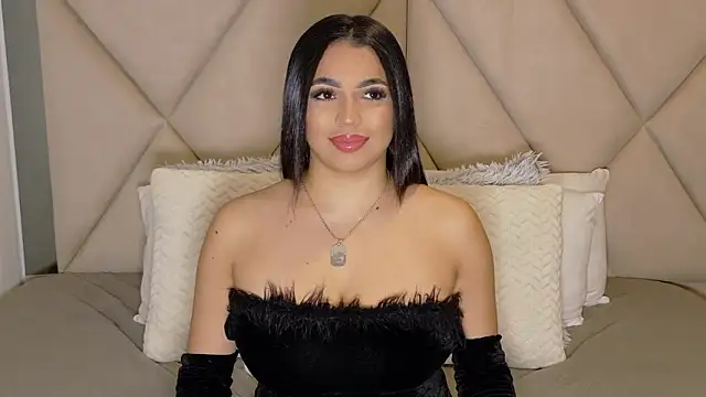 Snapshot of CharlotteeBrownn chatting on 1, 2, 2026 CharlotteeBrownn online show from 1, 2, 2026