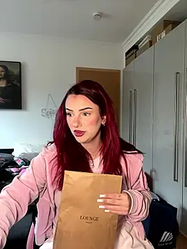 OliviaaFischer online show from 17, 3, 2026