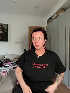 OliviaaFischer online show from 5, 4, 2026