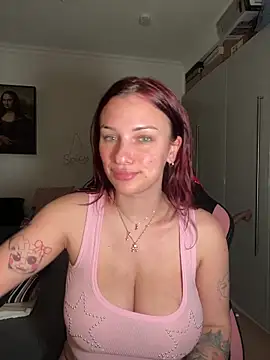 Snapshot of OliviaaFischer chatting on 24, 5, 2026 OliviaaFischer online show from 24, 5, 2026