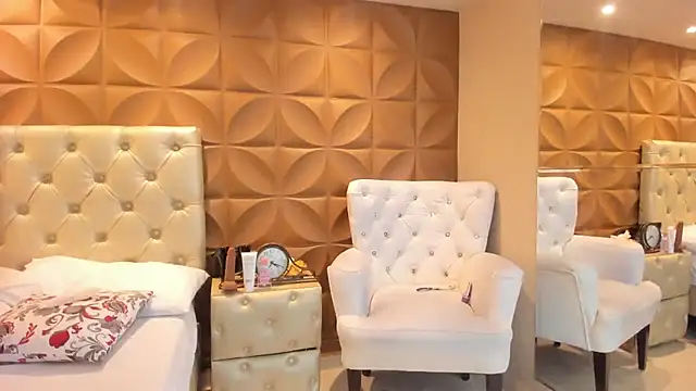 BarbaraCortez online show from 13, 11, 2025