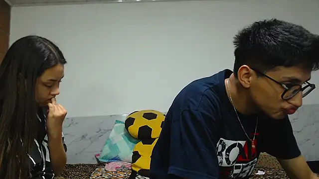 Noa Arez online show from 22, 12, 2025