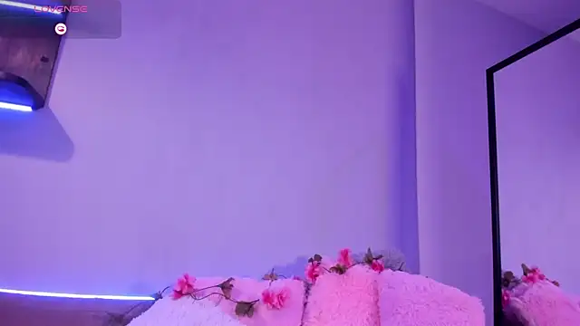 RenataLeclair online show from 12, 9, 2025