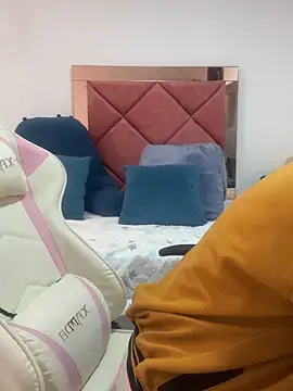 emma hot2006 online show from 12, 10, 2025