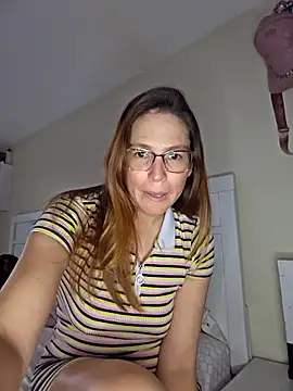 chicaenmascarada online show from 23, 9, 2025