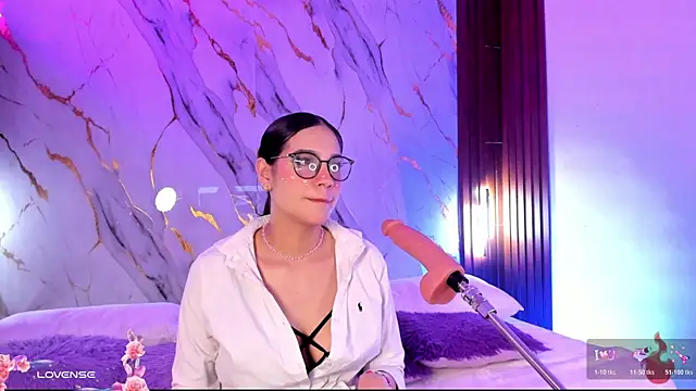 Emmiicute online show from 7, 4, 2026