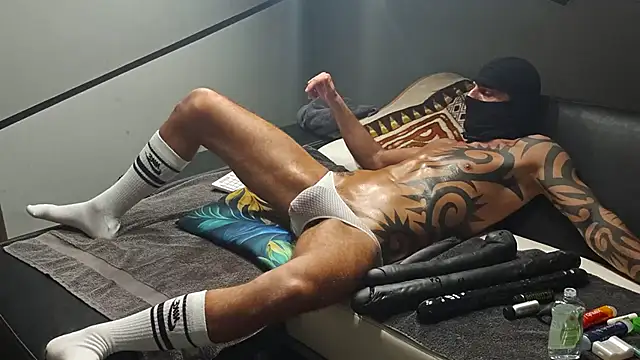 slavic boy 39 online show from 18, 2, 2026