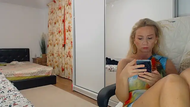 merlyn4 online show from 9, 1, 2025