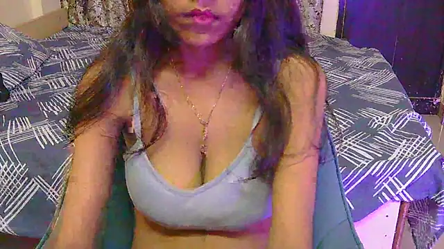 Snapshot of hoty-priya chatting on 20, 5, 2026 hoty-priya online show from 20, 5, 2026