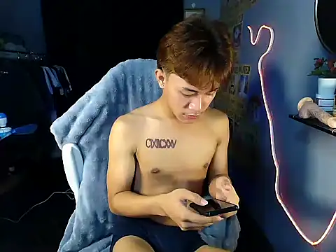 naughtyboyloy 0 online show from 17, 6, 2026