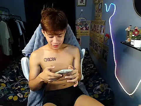 naughtyboyloy 0 online show from 4, 7, 2026