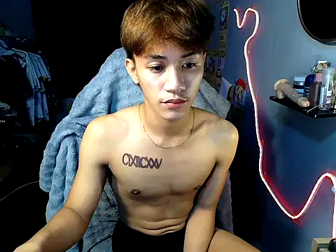 naughtyboyloy 0 online show from 17, 7, 2026