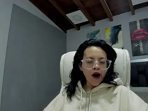 Snapshot of dalila_macherano1 chatting on 21, 9, 2025 dalila macherano1 online show from 21, 9, 2025