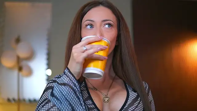 MayaHipnoteyes online show from 22, 10, 2025