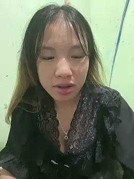 Snapshot of QueenLink chatting on 13, 10, 2025 QueenLink online show from 13, 10, 2025