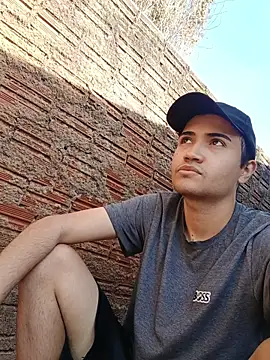 novinho safado   online show from 15, 6, 2026