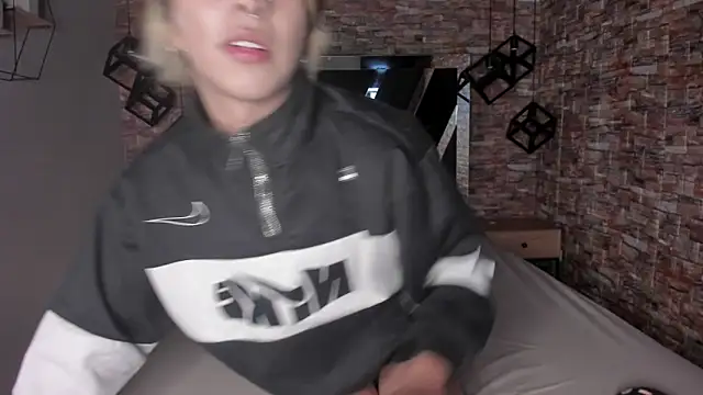 OliIverr22 online show from 10, 9, 2025