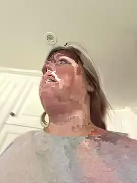 Snapshot of hornykitty1210 chatting on 12, 9, 2025 hornykitty1210 online show from 12, 9, 2025