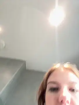 Chloemillerrxx online show from 12, 11, 2025