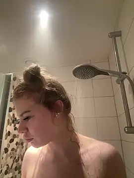 Chloemillerrxx online show from 26, 11, 2025