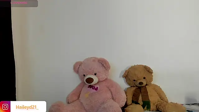 HaileyDuke online show from 17, 3, 2026