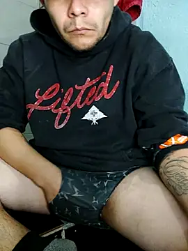 Snapshot of fboycdjuaez chatting on 21, 12, 2025 fboycdjuaez online show from 21, 12, 2025